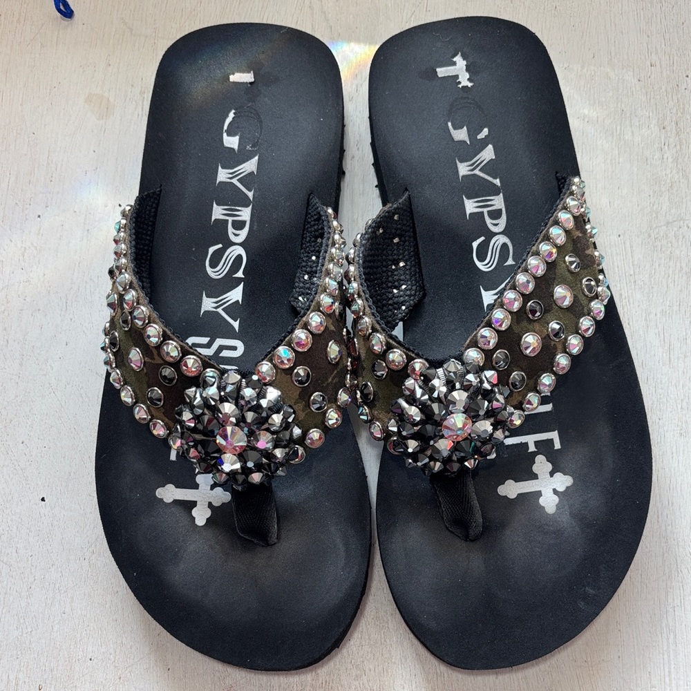 Stylish Gypsy Soule Camo/Black Rhinestone Sandals